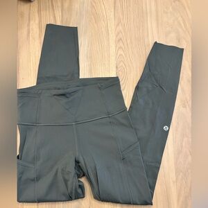 Fast and free lululemon leggings